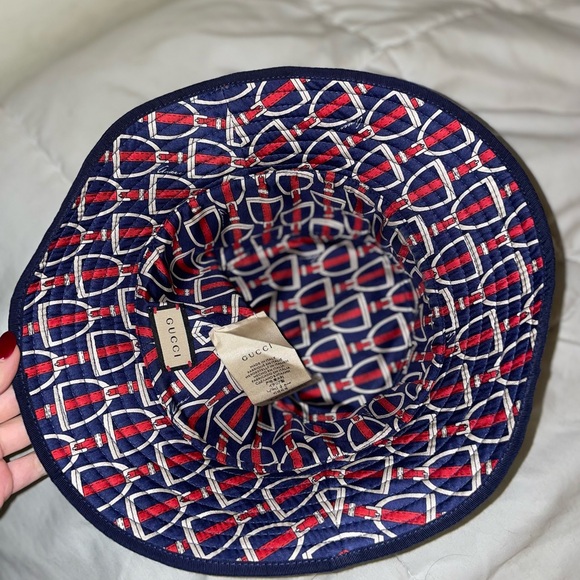 Gucci canvas, bucket hat, size medium. Made in Italy. - Picture 5 of 6